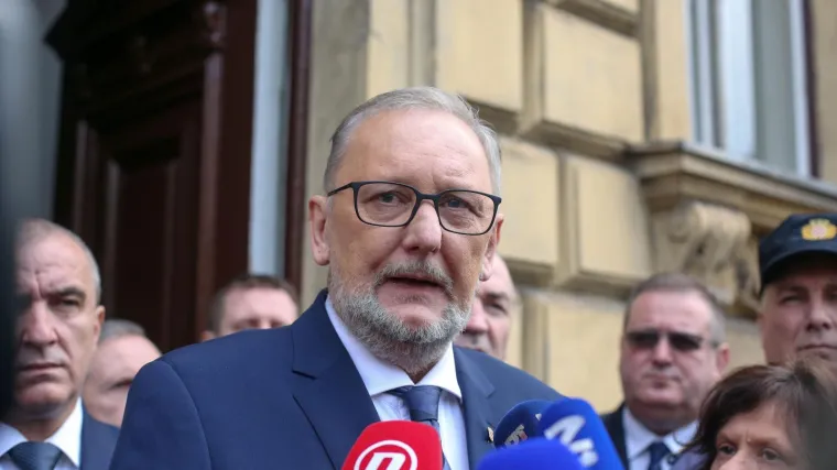 'Meni je žao, ali policajci su postupili u skladu sa zakonom'