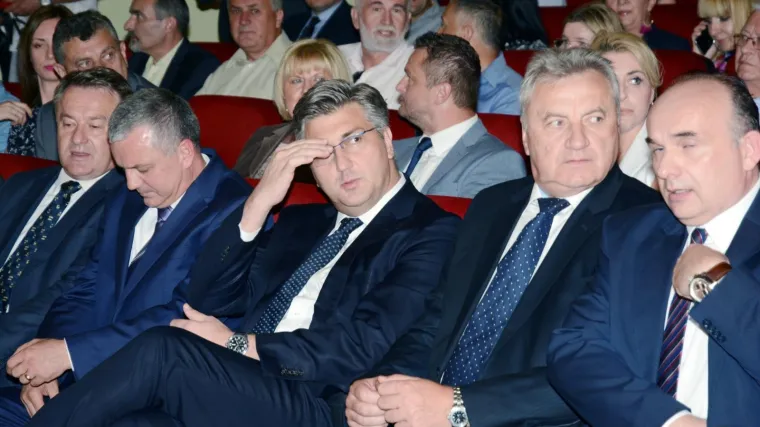 'Očito joj se sviđa &scaron;to Most radi, ali malo me čudi kad hvali takvu ekipu'