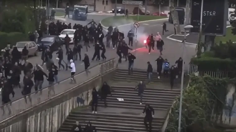 Huligani se izmasakrirali uoči početka juniorskog derbija