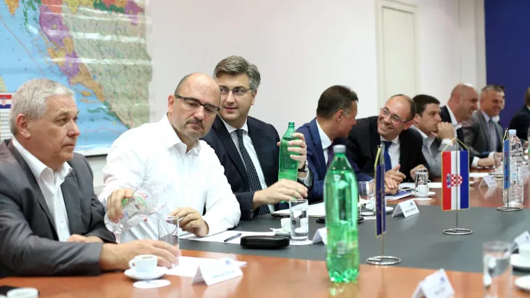 'Ne možemo ponižavati 400.000 ljudi koji su dali svoje mi&scaron;ljenje'