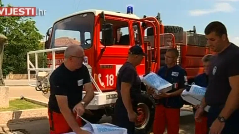 Nemaju opremu i voze prastare krntije: ovi vatrogasci iz Biograda nisu čekali državu već su si nabavili novo vozilo iz Francuske