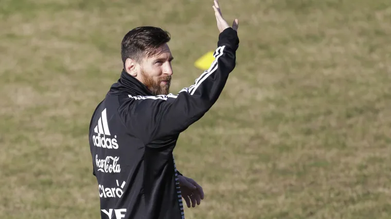 Messi pod pritiskom uoči generalke pred SP: palestinska djeca ga mole da ne igra na stadionu izgrađenom na njihovom sru&scaron;enom selu