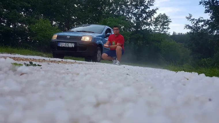 FOTO Snažno nevrijeme poharalo Istru: od ki&scaron;e i tuče najvi&scaron;e stradala Pula