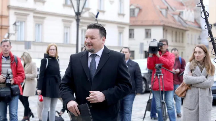 Ku&scaron;čević: 'HDZ je jedinstven u svom stavu - treba pričekati odluku Ustavnoga suda o mogućem referendumu'