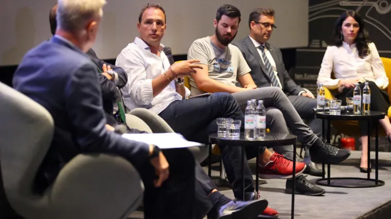 Automobilska industrija okreće se naglavačke: 'Ljudi u budućnosti neće biti vlasnici automobila'