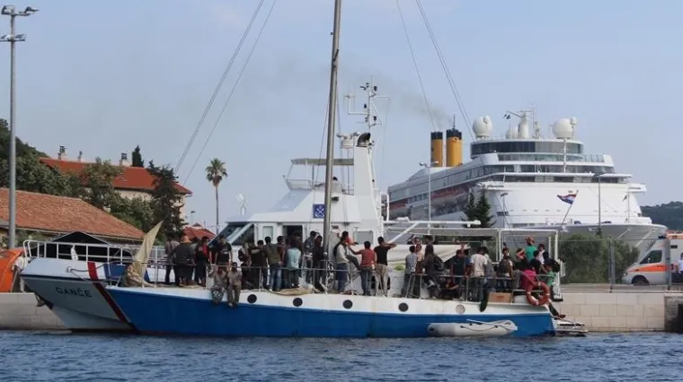 U Adenskom zaljevu potonuo brod s migrantima: utopilo se  46 osoba, a 16 je nestalo