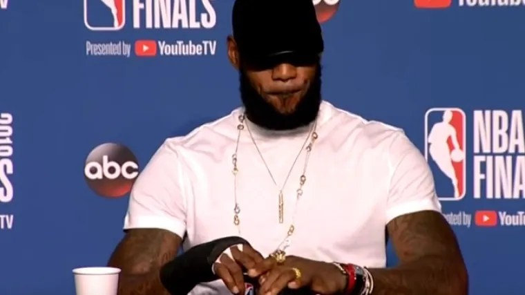 Finale je igrao sa slomljenom rukom, a zna se i tko je kriv za to