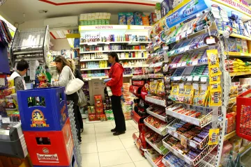 Incident u Splitu: Nije bio zadovoljan s odgovorom prodavača pa izvukao nož i sam sebe ozlijedio