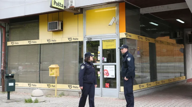 Užasna agonija djelatnice Po&scaron;te: 'Kolegica se pomokrila od straha, a meni je prislonio pi&scaron;tolj na sljepoočnicu'