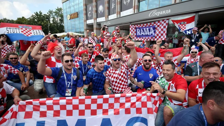 Gori sve! Pogledajte kako hrvatski navijači dominiraju Kalinjingradom