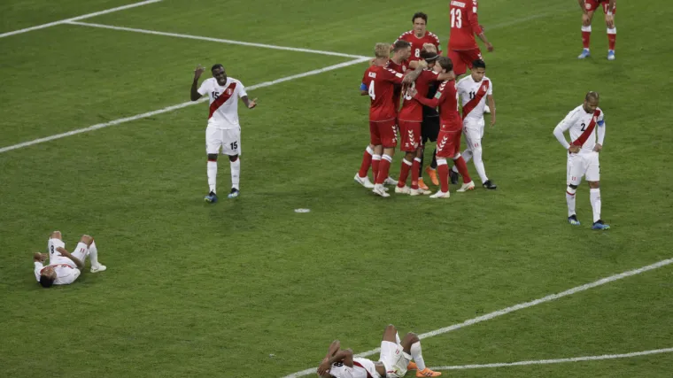 Danci sretno pobijedili Peruance: VAR ponovo 'dosudio' jedanaesterac