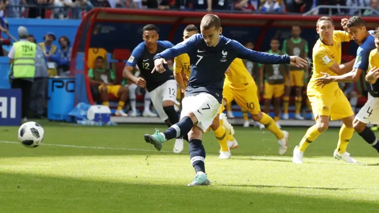 Francuska, uz dvostruku pomoć posebne tehnologije, pobijedila snažnu Australiju