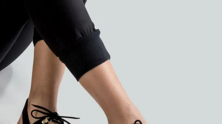 Stylish ravne sandale &ndash; mit ili istina