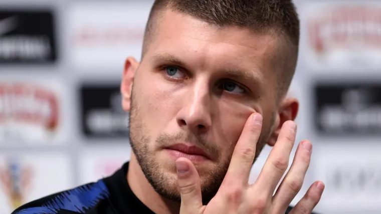 'Meni je čast biti ovdje. Nije bitno hoću li biti na klupi ili igrati. Ekipa je najbitnija'