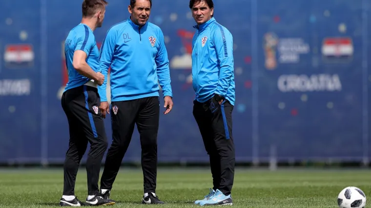 Izbornik na treningu ne može sastaviti dvije momčadi; izbornik Olića gurnuo u vatru