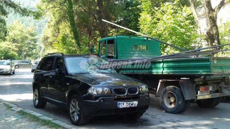 Metalne &scaron;ipke s kamiona umalo na mjestu usmrtile majku i bebu iz Splita: Tko je kriv za ovo?