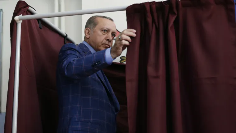 Recep Tayyip Erdogan: Autoritarni vođa 'nove Turske' već 16 godina kroji njenu sudbinu