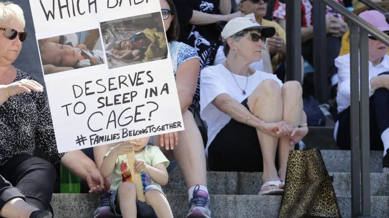 Nasilno im daju injekcije: Djeca imigranata u američkim centrima prisiljena uzimati lijekove