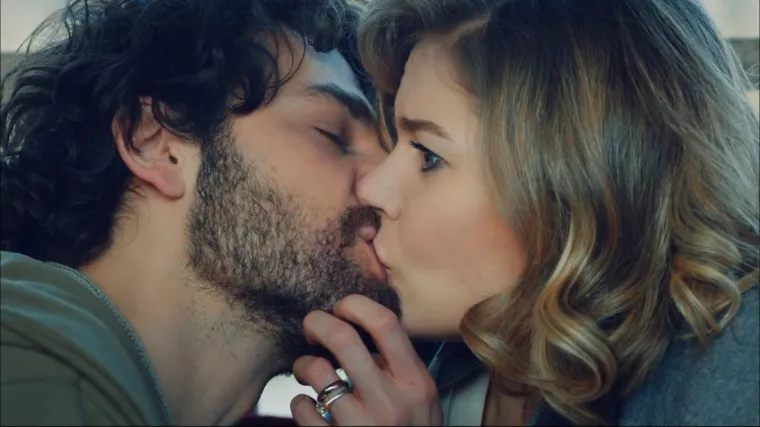 Dok se Kerim i Hulija zbližavaju Zejnep i Husejin sve su udaljeniji (Djevojka sa sela)