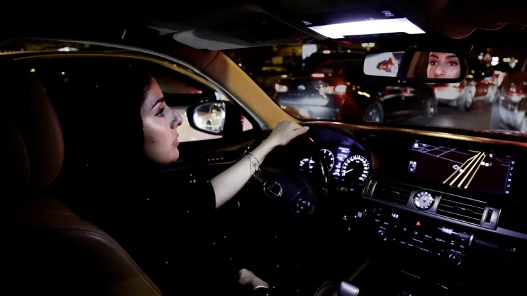 Kraj zabrane koja je bila simbol represije: žene u Saudijskoj Arabiji opet mogu voziti