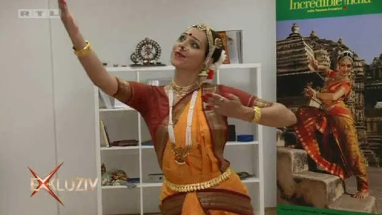 Zanima vas indijski ples? Upoznajte ovu bolivudsku princezu