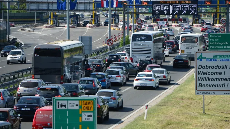 Trebat će vam mnogo strpljenja, danas se očekuje prometni kolaps diljem Hrvatske