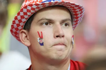 ATMOSFERA NA TRIBINAMA: Navijači bodre neporažene Vatrene