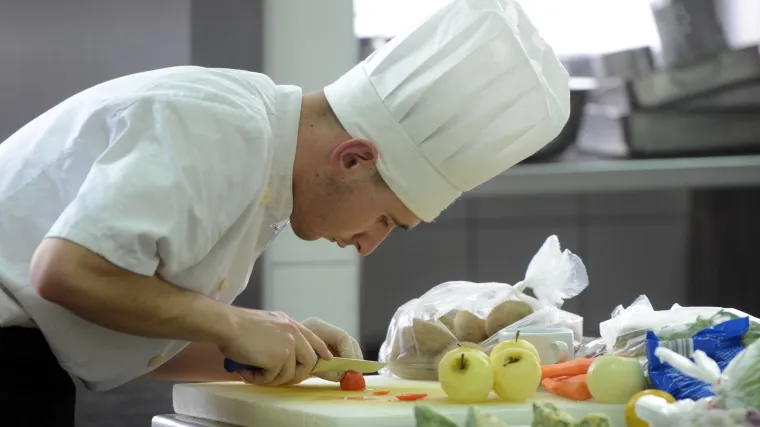 Potpuno drugačija priča: Otpustili kuhare iz Meksika pa zaposlili domaće za plaću od 15.000 kuna