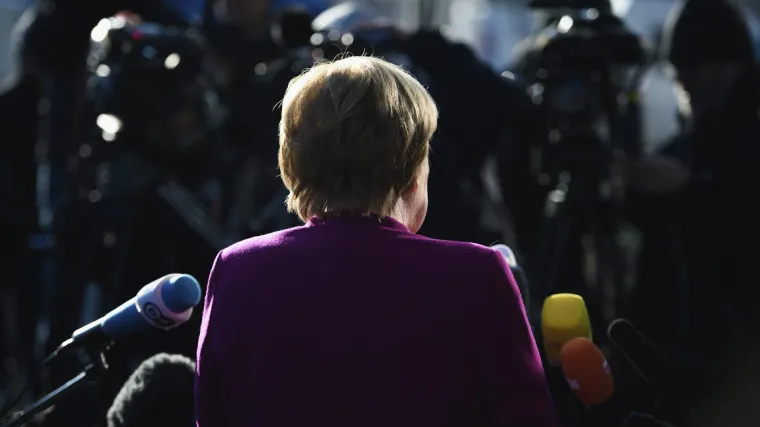 Sastanak koalicijskih partnera zavr&scaron;io u ti&scaron;ini: Merkel zbog migranata pod velikim pritiskom