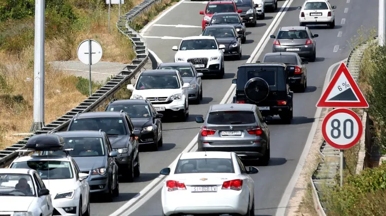 Bit će ki&scaron;e, zbog jakog vjetra uvedena zabrana prometa na dijelu magistrale