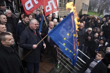 'Građani Srbije ga dobro plaćaju da radi cirkus'