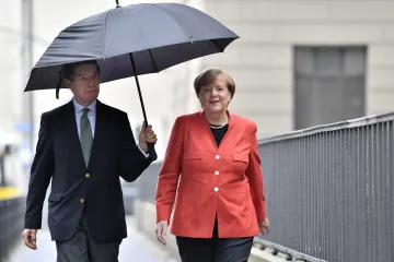 Odlučuje se o sudbini Merkel: Hoće li najmoćnija žena Europe 'preživjeti' političke sukobe oko migranata?