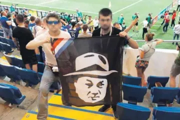 Ruska policija za ovaj ih je transparent pitala: 'Je li to Ante Pavelić?'