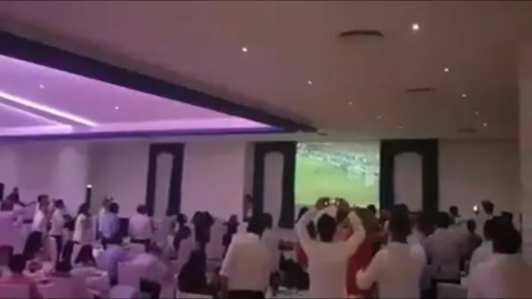 Svatovi pratili utakmicu Vatrenih, reakcije na Raketin jedanaestarac bile su nestvarne