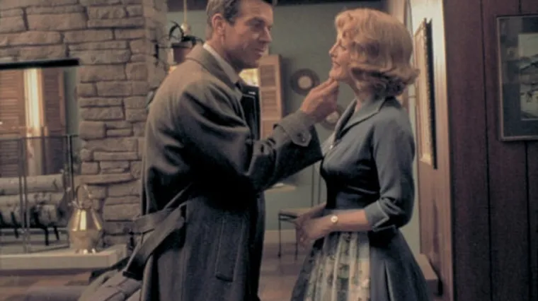 Drama o Cathy Whitaker, kućanici iz 1950-ih kojoj se njezin naizgled savr&scaron;en život počne raspadati (Daleko od raja)