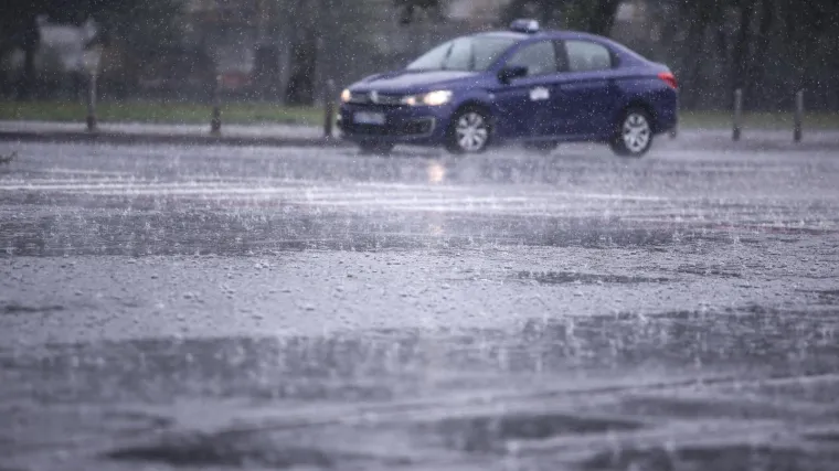 Račun za infarkt: Gradske vlasti naplatile porez na ki&scaron;u i njima to nije ni&scaron;ta sporno