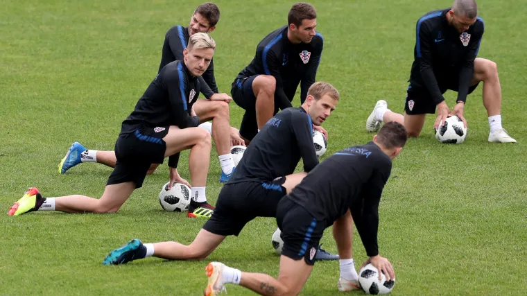 Kovačić i Strinić propustili prvi trening Vatrenih u Sočiju