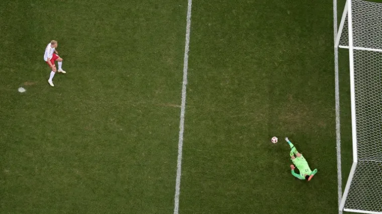 Za Engleze nema dileme - Danijel Suba&scaron;ić je varao prilikom raspucavanja s Danskom!