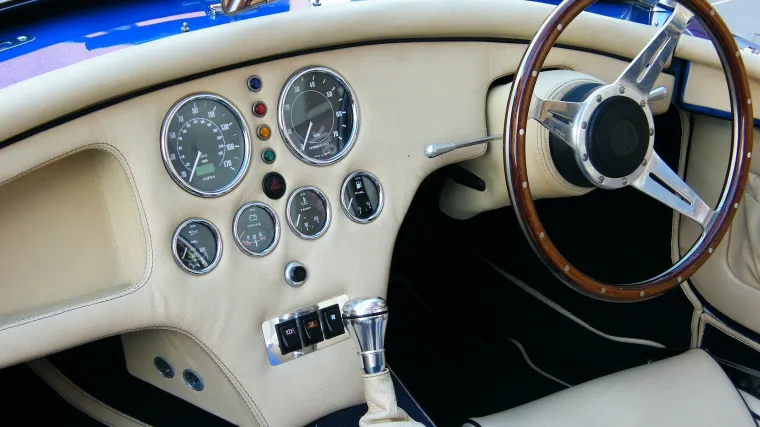 Praktični savjeti za čišćenje kože u autu