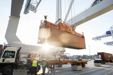 Kina uzvraća protumjerama na američke carine: 'Branimo osobne interese'