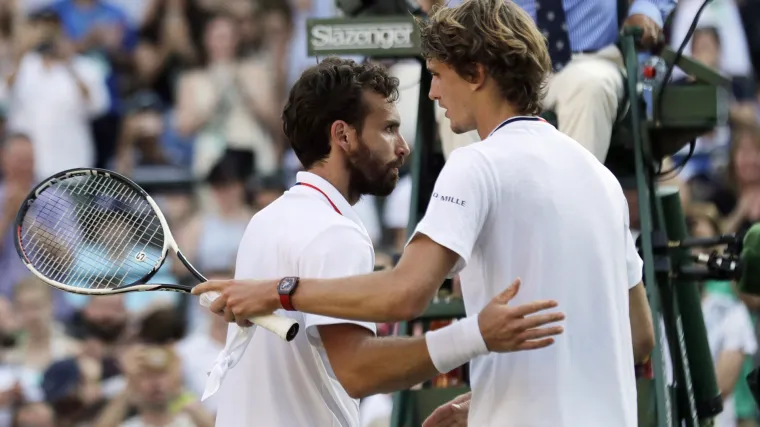 Zločesti dečko Gulbis napravio senzaciju, Đoković pokvario savr&scaron;en dan engleskog sporta