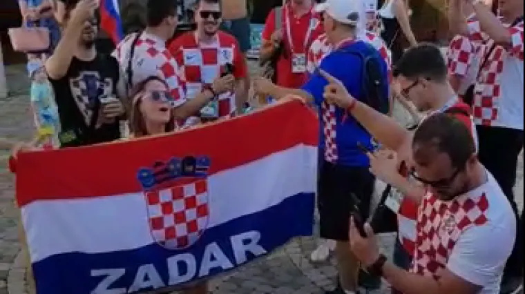 VIDEO Hrvatske kockice okupirale Soči: Navijači u deliriju uoči četvrtfinalne utakmice Rusija - Hrvatska