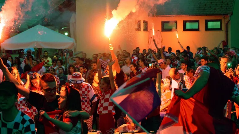 Slavonija u transu: Mandžukić zavrnuo rundu za cijeli Slavonski Brod