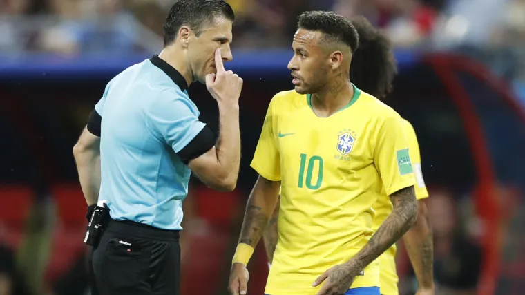 Srbijanski sudac prvi favorit za finale - ali ne i ako Hrvatska prođe polufinale