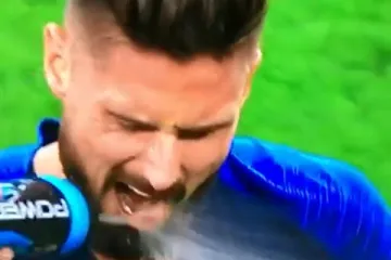 'Pa on ne može pogoditi niti usta sokom, a kamoli zabiti gol'