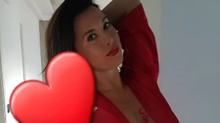 Rastvorila seksi ogrtač i obračunala se sa svima koji su sumnjali u Hrvatsku