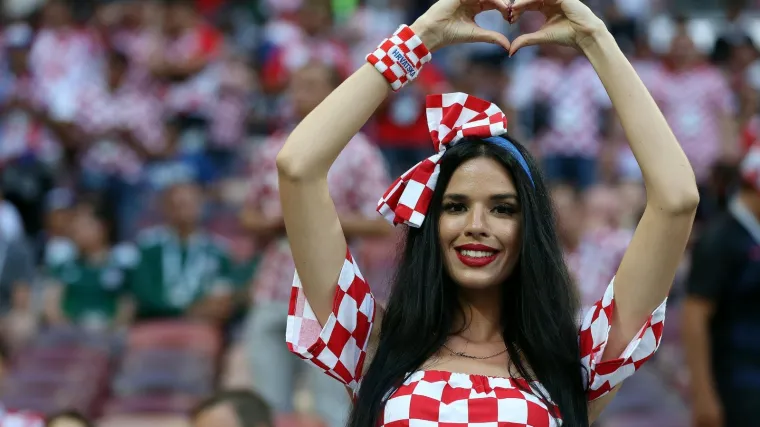 FIFA u borbi protiv seksizma i diskriminacije: 'Odmah na televizijama prestanite prikazivati lijepe žene s tribina'