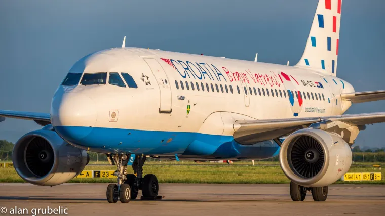 Nogometa&scaron;i se u Hrvatsku vraćaju zrakoplovom s posebnom porukom