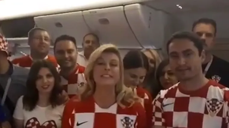 VIDEO FOTO Grabar-Kitarović otputovala u Rusiju na finale: 'Narod voli kad političari dođu na tribine'