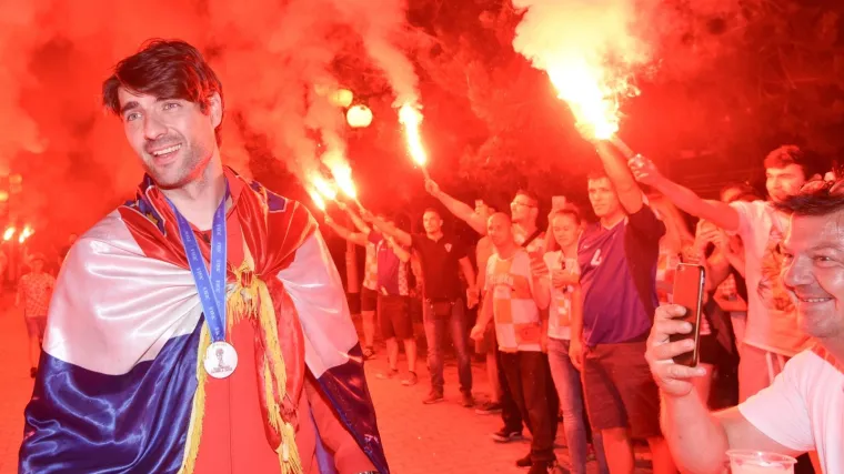 Zagrebački kvartovi dočekali svoje heroje: Najluđe je bilo u Slobo&scaron;tini